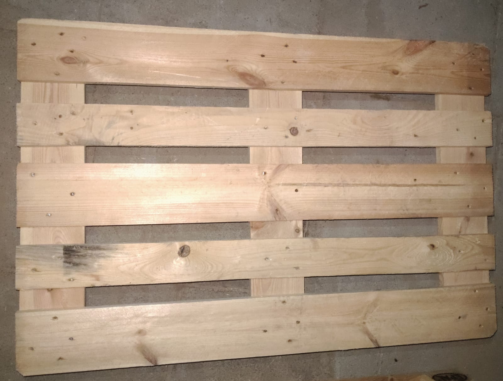80cm Γ 120 cm Max white euro Pallet